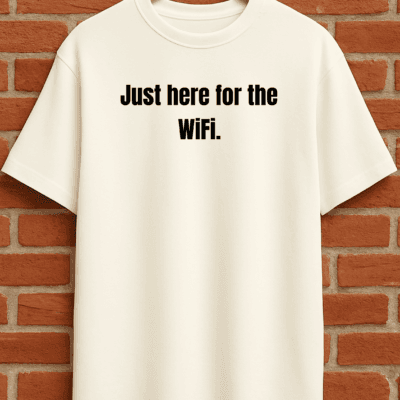 Just Here For The Wifi - Oversized Tshirt (Men)