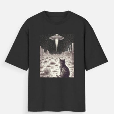 Cat UFO - Oversized Standard T-Shirt